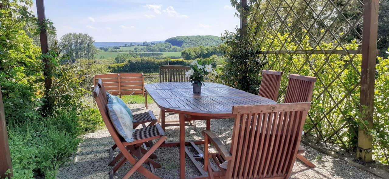 Private Farmhouse For Six In The Countryside Saint-Pierre-sur-Orthe Exterior foto